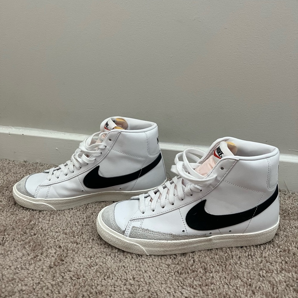 Nike blazer mid ‘77